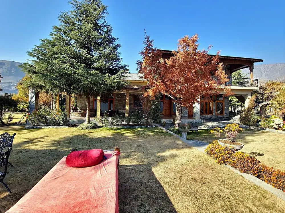 A garden villa in Ayun village