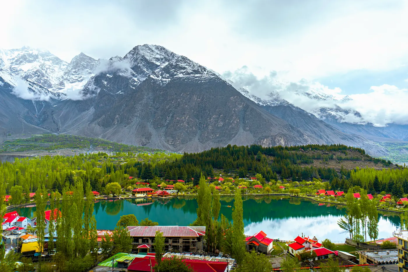 Red-roofed Shangrila resort on Lower Kachura