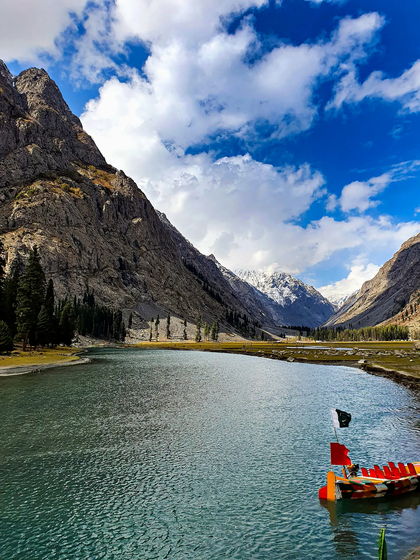 Boats at the jetty on Mahodand lake
